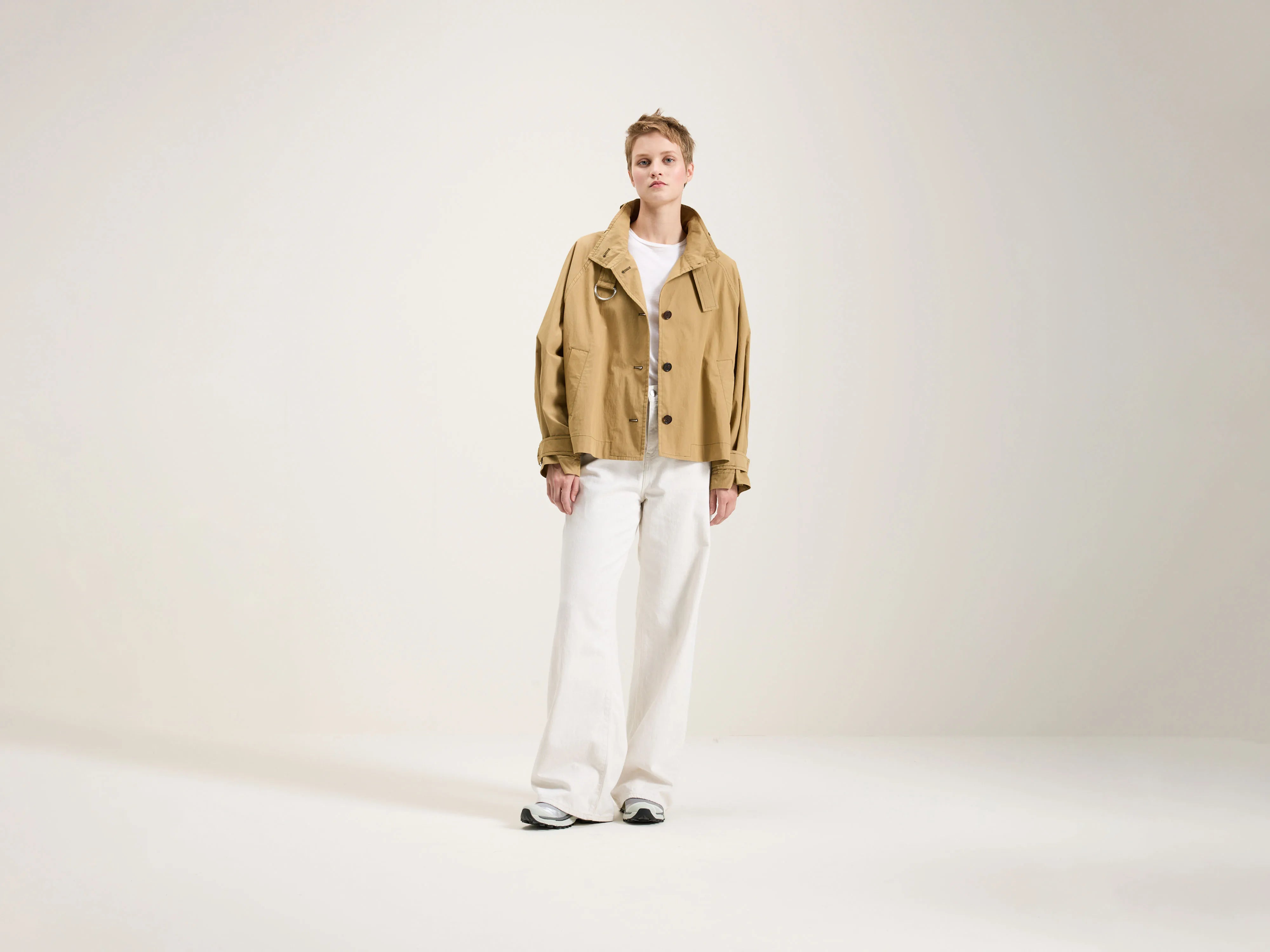 Breezy Style Hubble light trench (242 / W / SOIL)