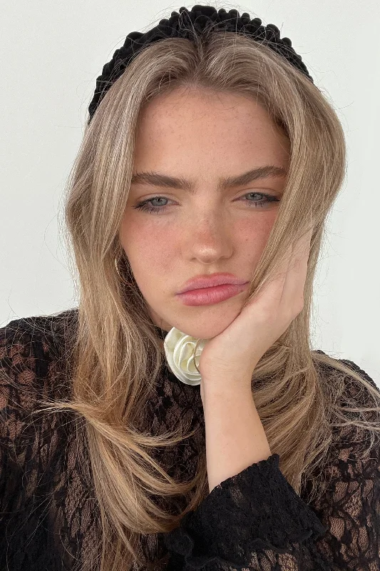 Comfortable And Versatile ROSETTE TIE NECKLACE
