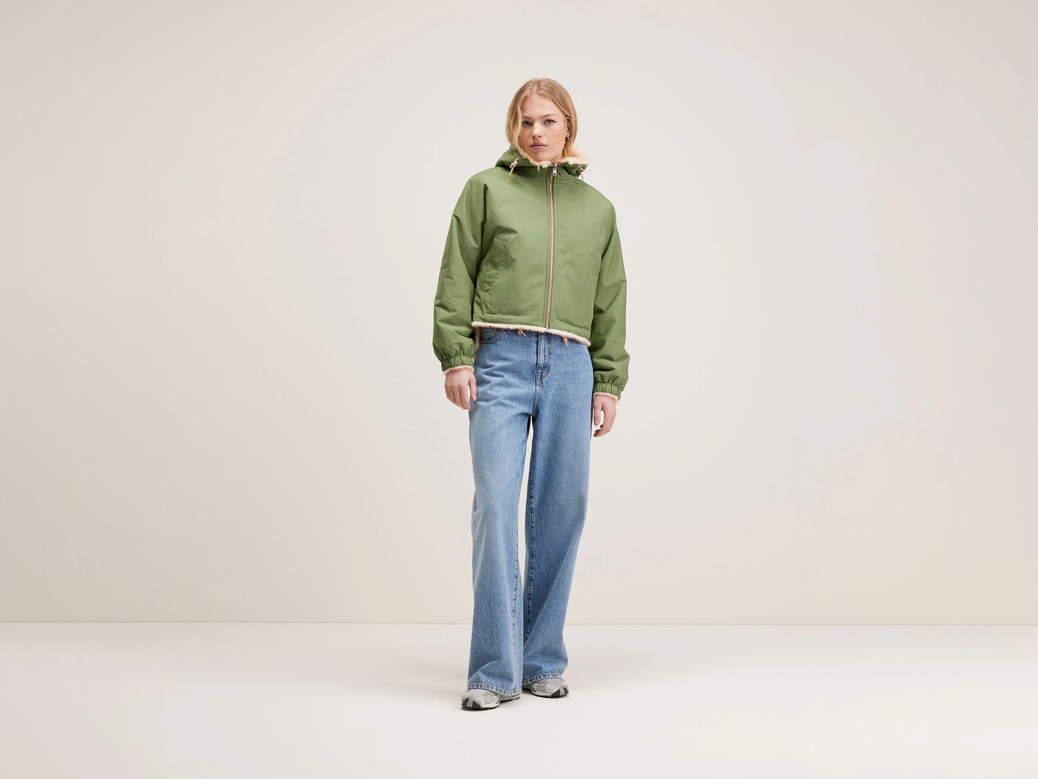 Classic Style Loud hooded jacket (242 / W / UNIFORM)