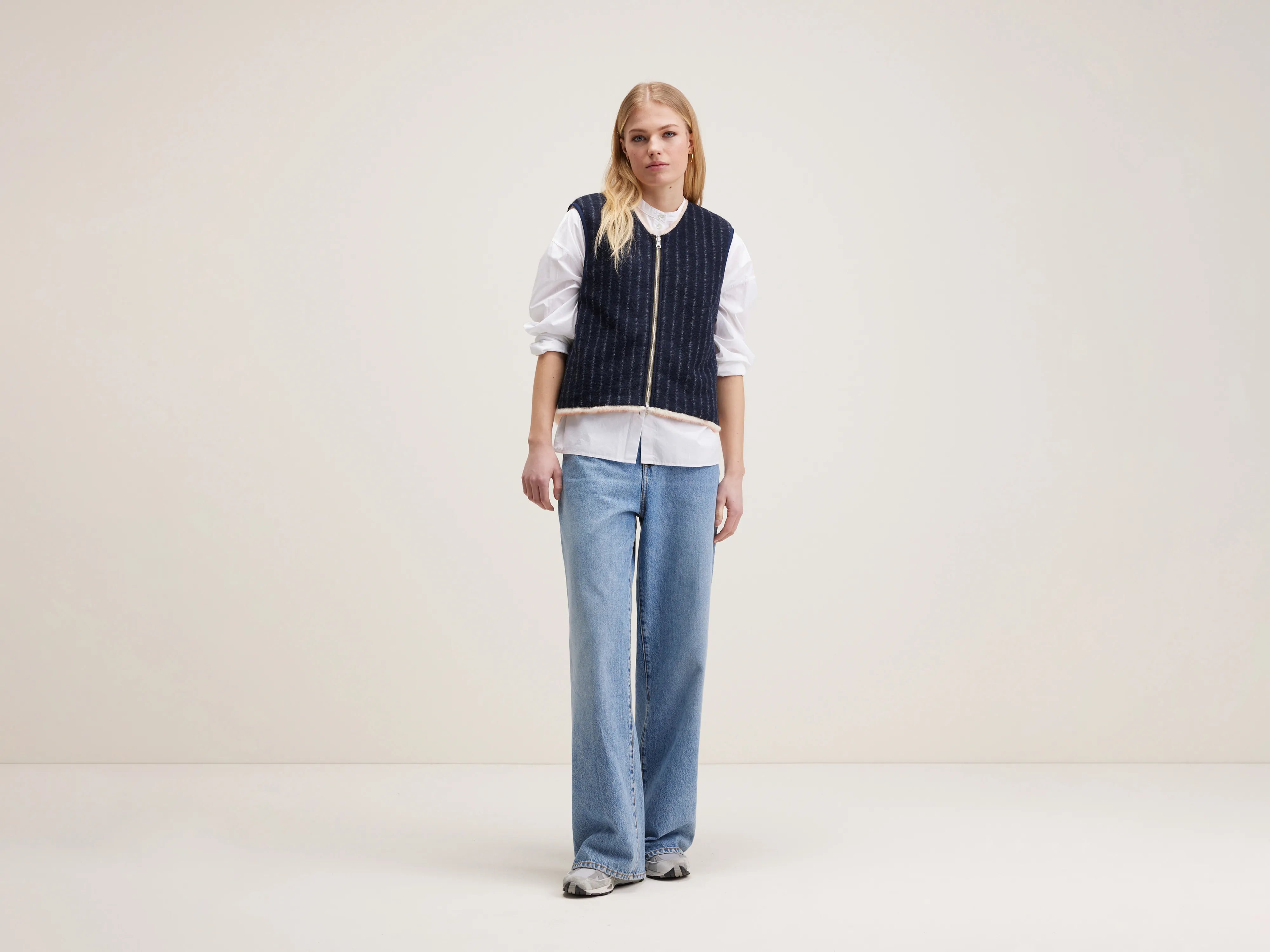 Luxury and fashionable Hess sleeveless jacket (242 / W / STRIPE A)