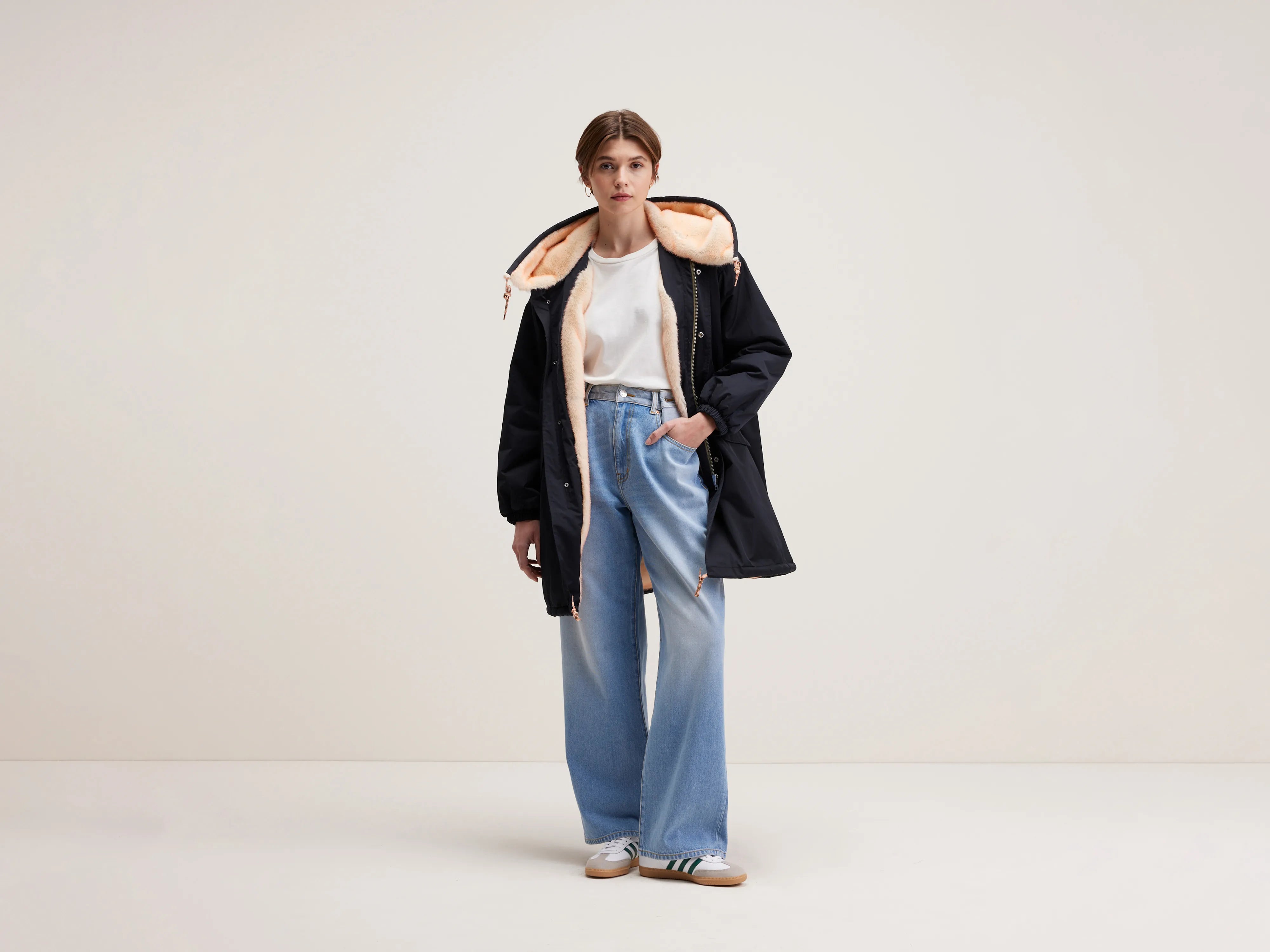 Trendy Items Laos hooded parka (242 / W / OFF BLACK)