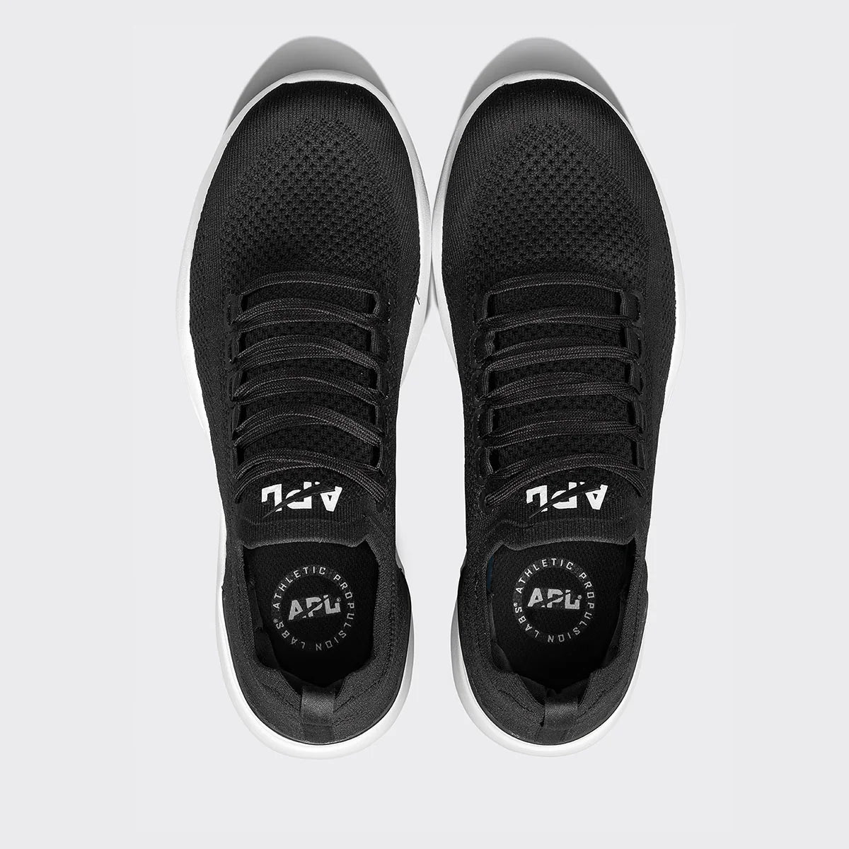 Economic Outlook APL Men's Techloom Breeze | Black/White