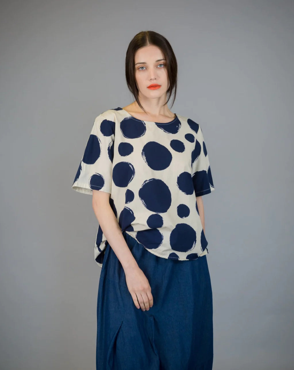Ivory/Navy