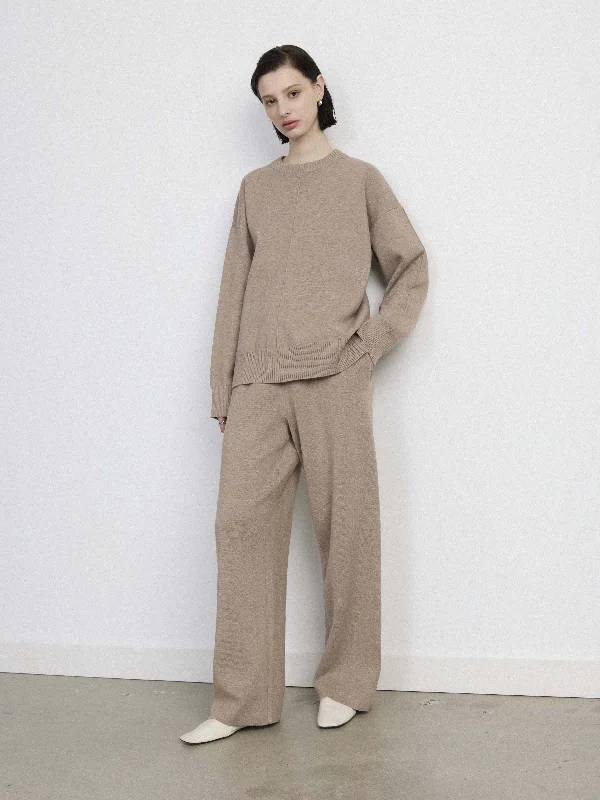 Playful Style The Compact Sweater Pant in Taupe