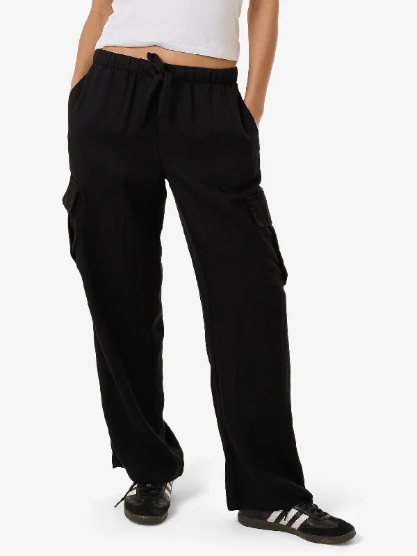 Elegant Tailoring Ember Pocket Pant - Black