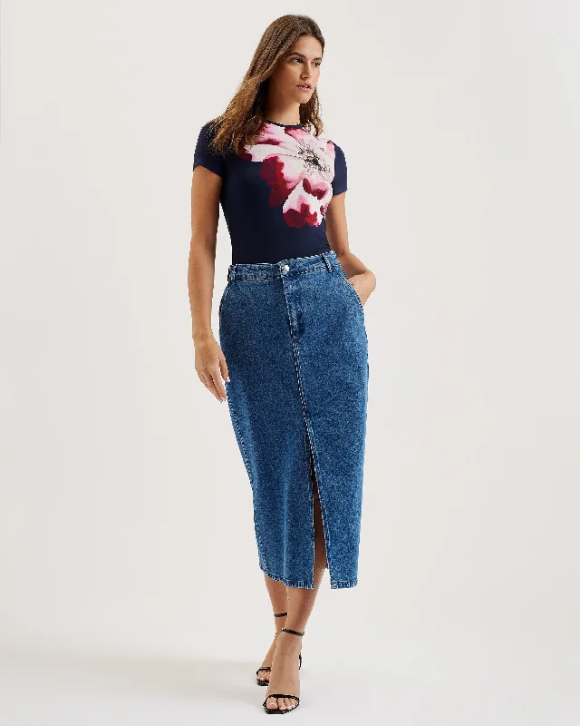 Dynamic Fashion Louannn Printed Short Sleeve Fitted Tee Navy