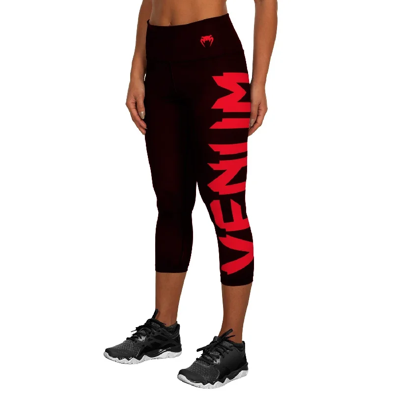 Printed pattern Venum Giant Cropped Leggings - Black/Red