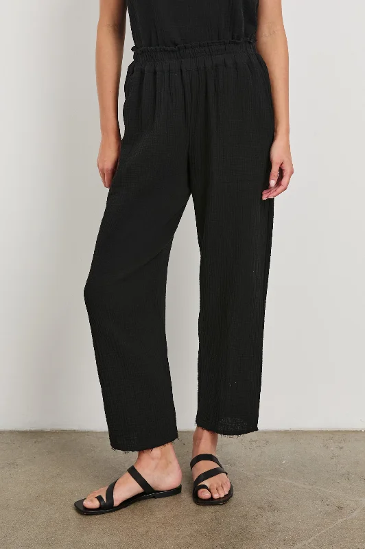 Romantic And Fresh LEON CROP PANT - BLACK