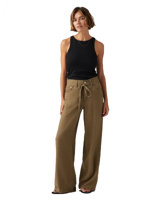 Trendy Traveler XL Straight Jeans in Capers Linen