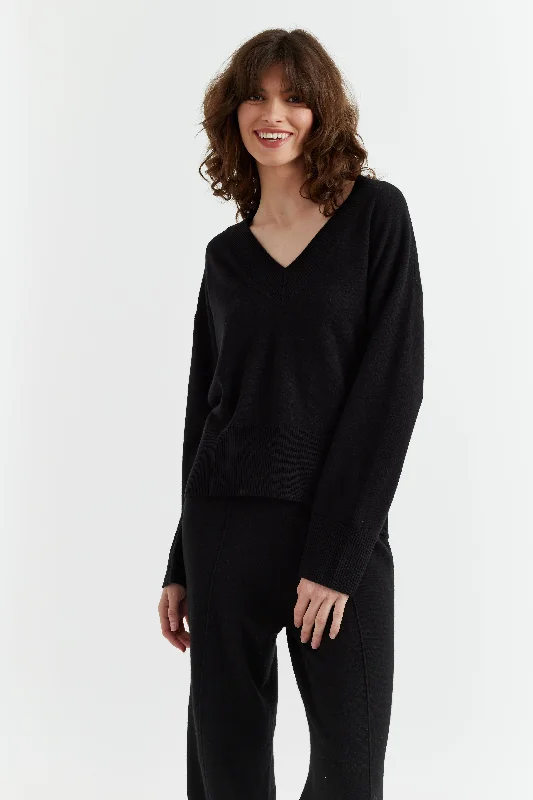Avant-garde Design Black Wool-Cashmere V-Neck Sweater