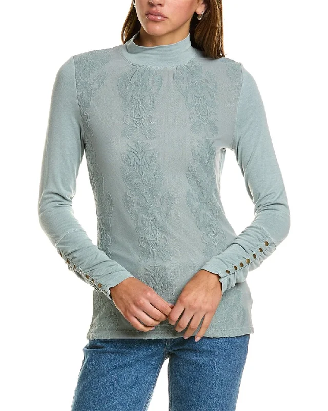 Modern Tailoring XCVI Monroe Turtleneck Top