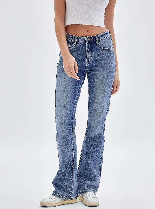 Elegant Classic Guess Originals High-Rise Bootcut Denim Jeans In Pluto Wash