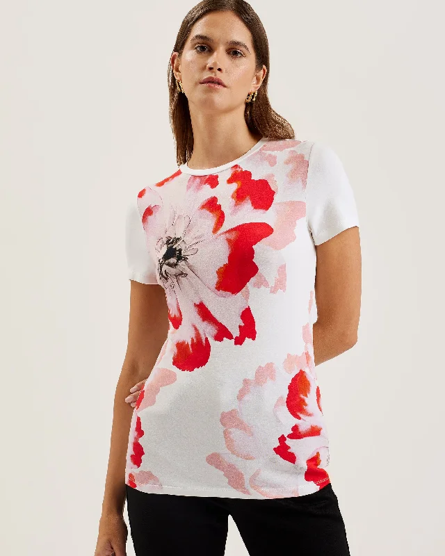 Minimal Style Sindhaa Printed Short Sleeve Fitted Tee Ivory