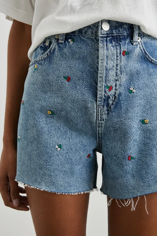 Preview New Products ZUMA SHORT - FLOWER FIELD