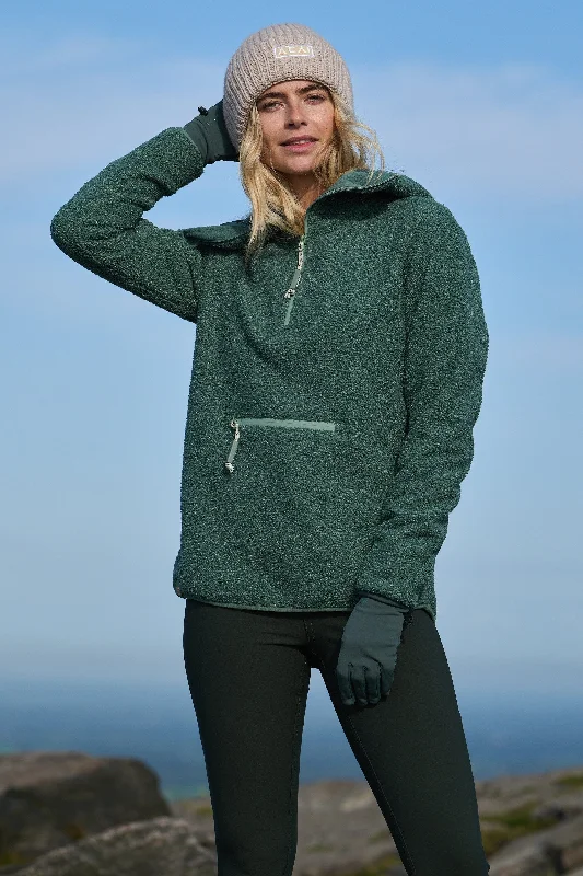 Exquisite Details Windproof Gale Fleece - Lily Pad