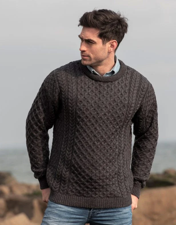 Classic style TRADITIONAL MEN'S ARAN SWEATER SUPER SOFT-GREY