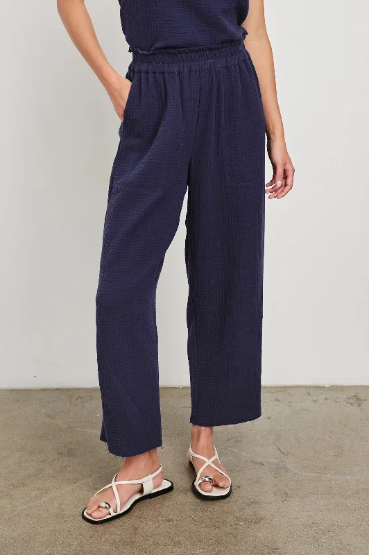 College Style LEON CROP PANT - ADMIRAL BLUE