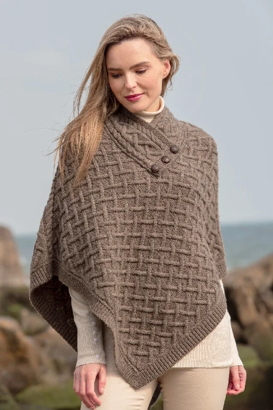 Comfortable down Super Soft Aran Poncho-Brown