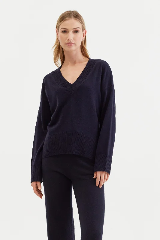 Exquisite Embroidery Navy Wool-Cashmere V-Neck Sweater
