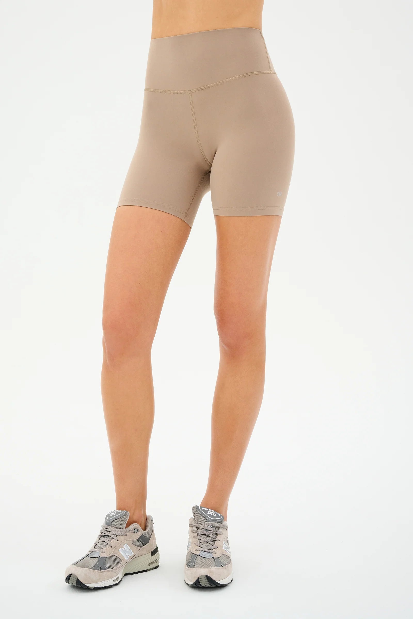 Round neck design Splits 59 Airweight Short