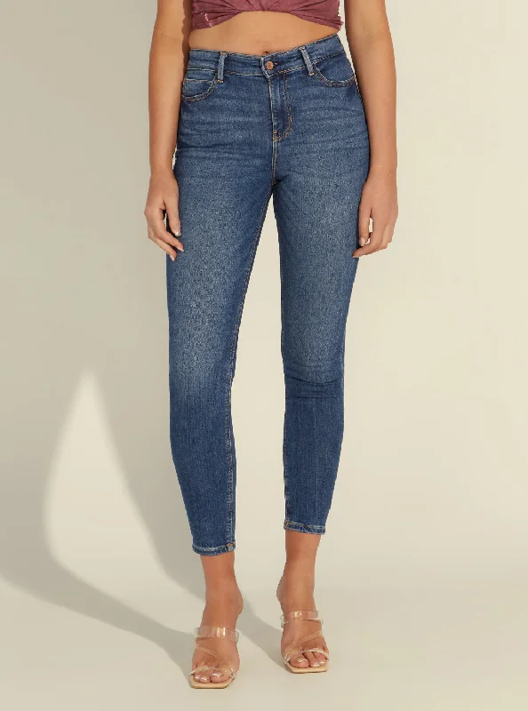 Literary Style High-Rise Skinny Denim Jeans In Carrie Mid Wash